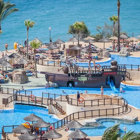 Premium Hotel 4*