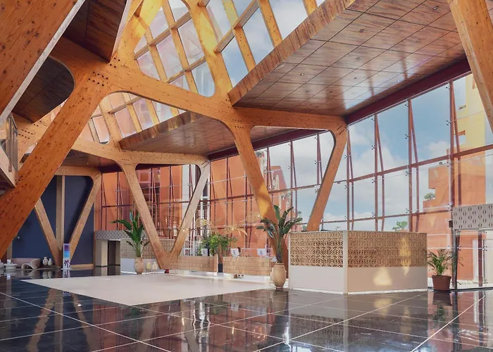 Premium Hotel 4*